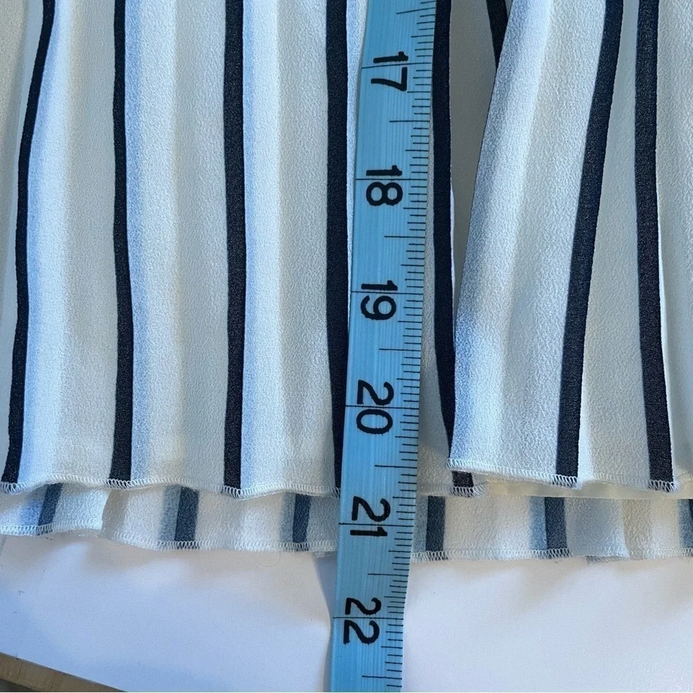 J. Crew Sunburst Chiffon Pleated Navy Blue & White Stripe Skirt B8227 Size 4